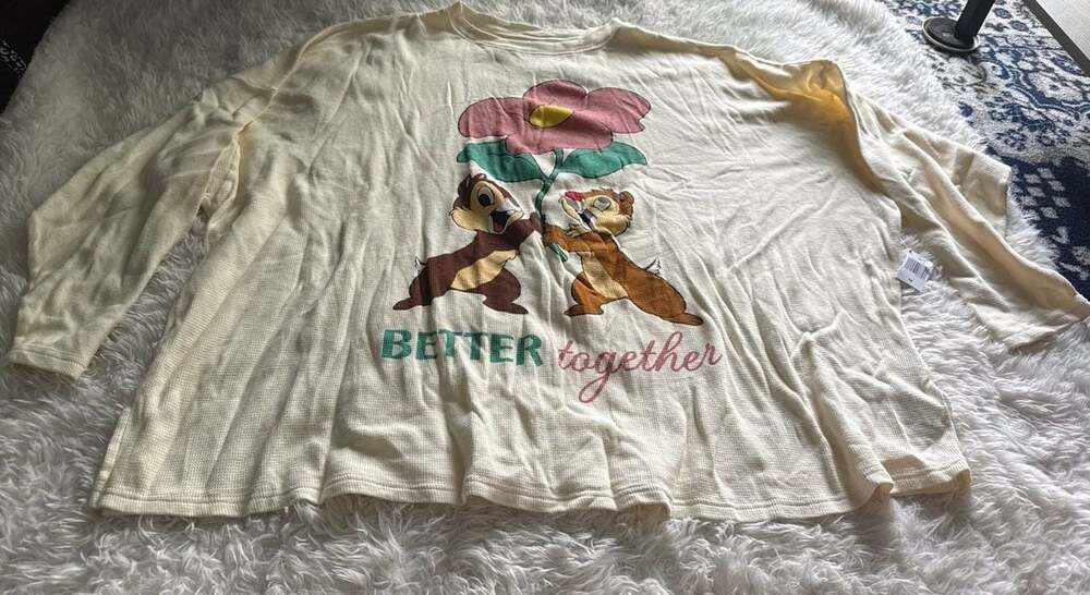 Disney Parks Chip 'n' Dale "Better Together" Waffle Knit Long Sleeve Shirt Size